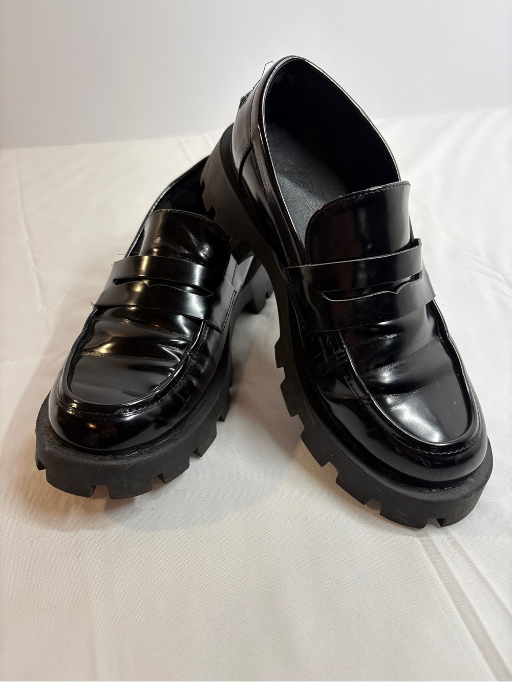 Steve Madden Y2K Chunky Lug Sole Loafers Black Patent Leather Women's 6.5 Preppy